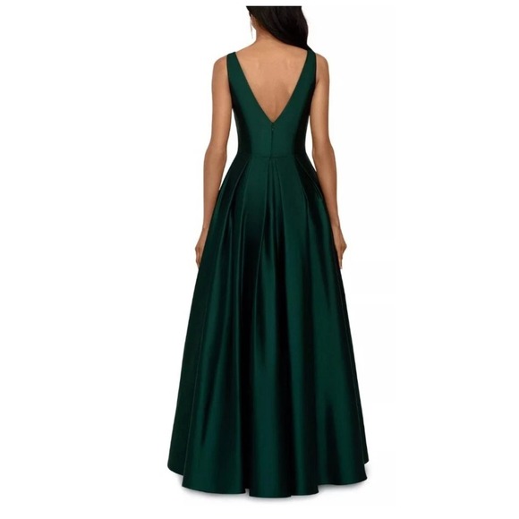 Betsy & Adam Emerald Green Satin High Low Formal Gown Prom Dress Pockets Size 4 - Picture 3 of 15